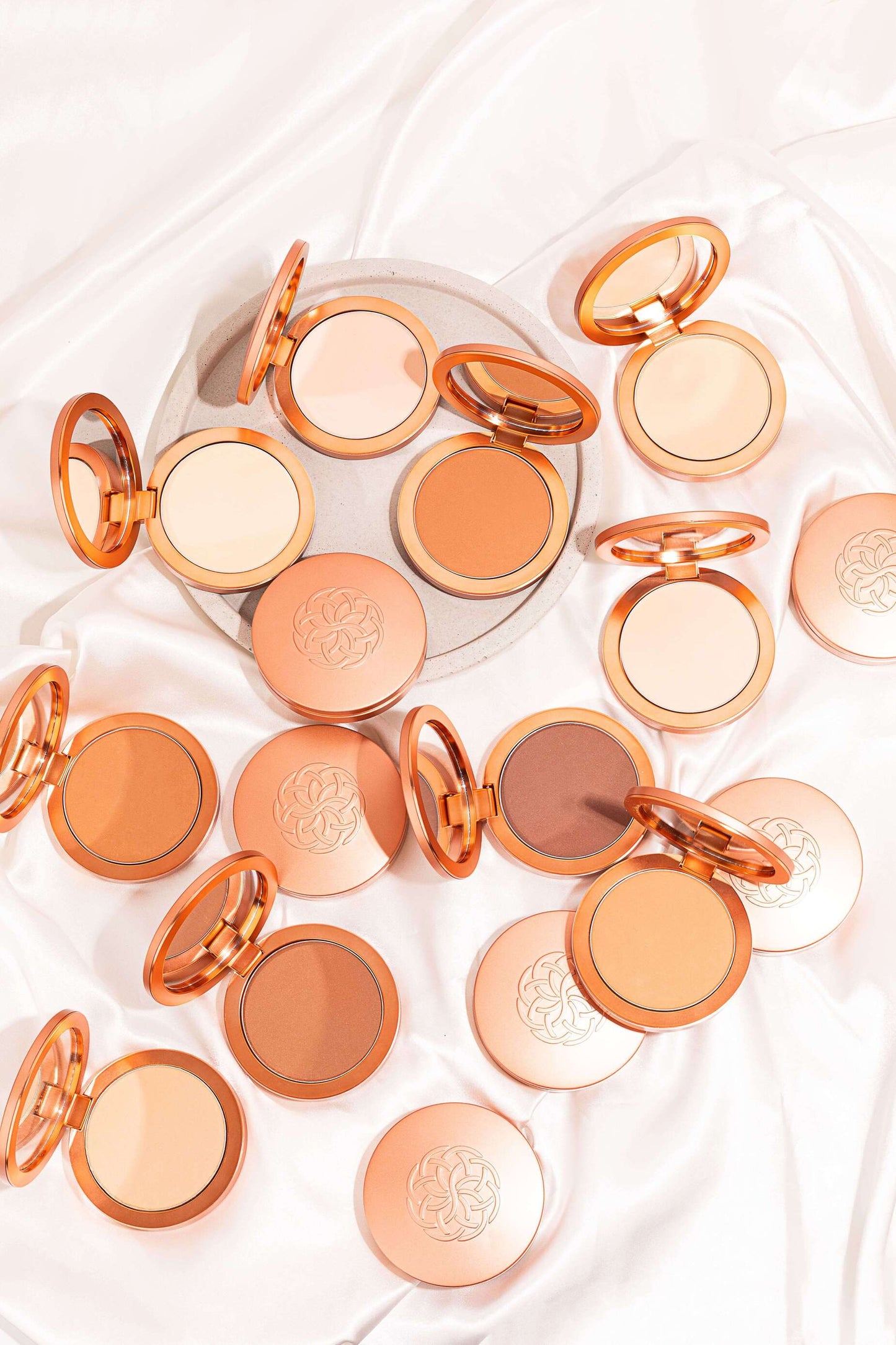 Super Serum Silk Pressed Powder Foundation