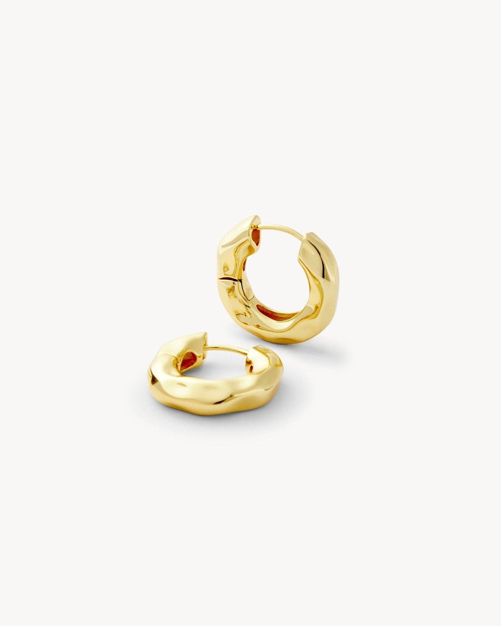 Wavy Chunky Hoops in Gold