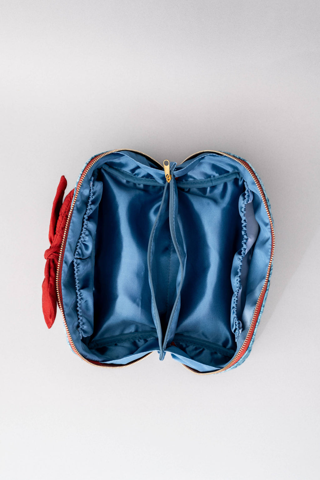 Flowers and Bows Makeup Bag