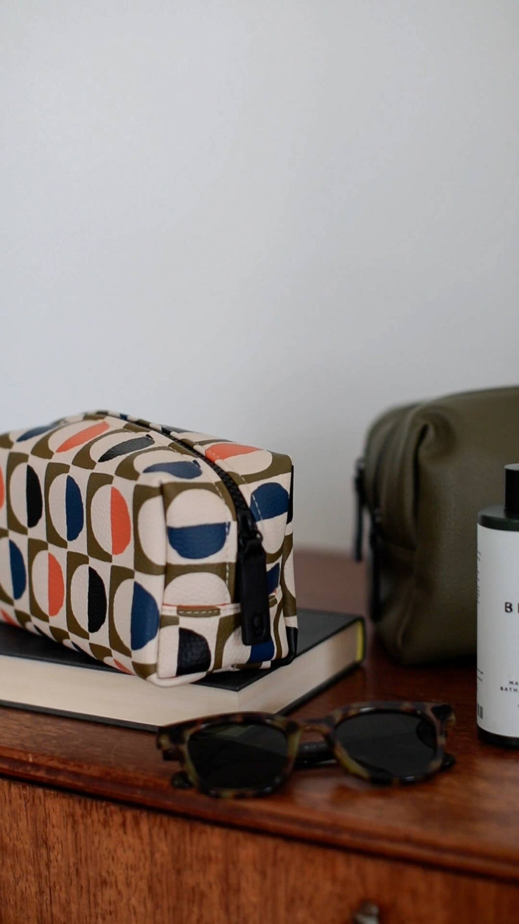 Geo Print Grooming Bag