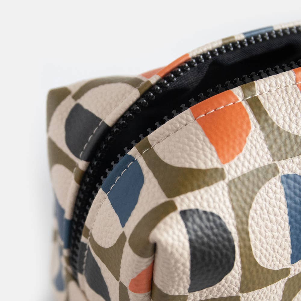 Geo Print Grooming Bag