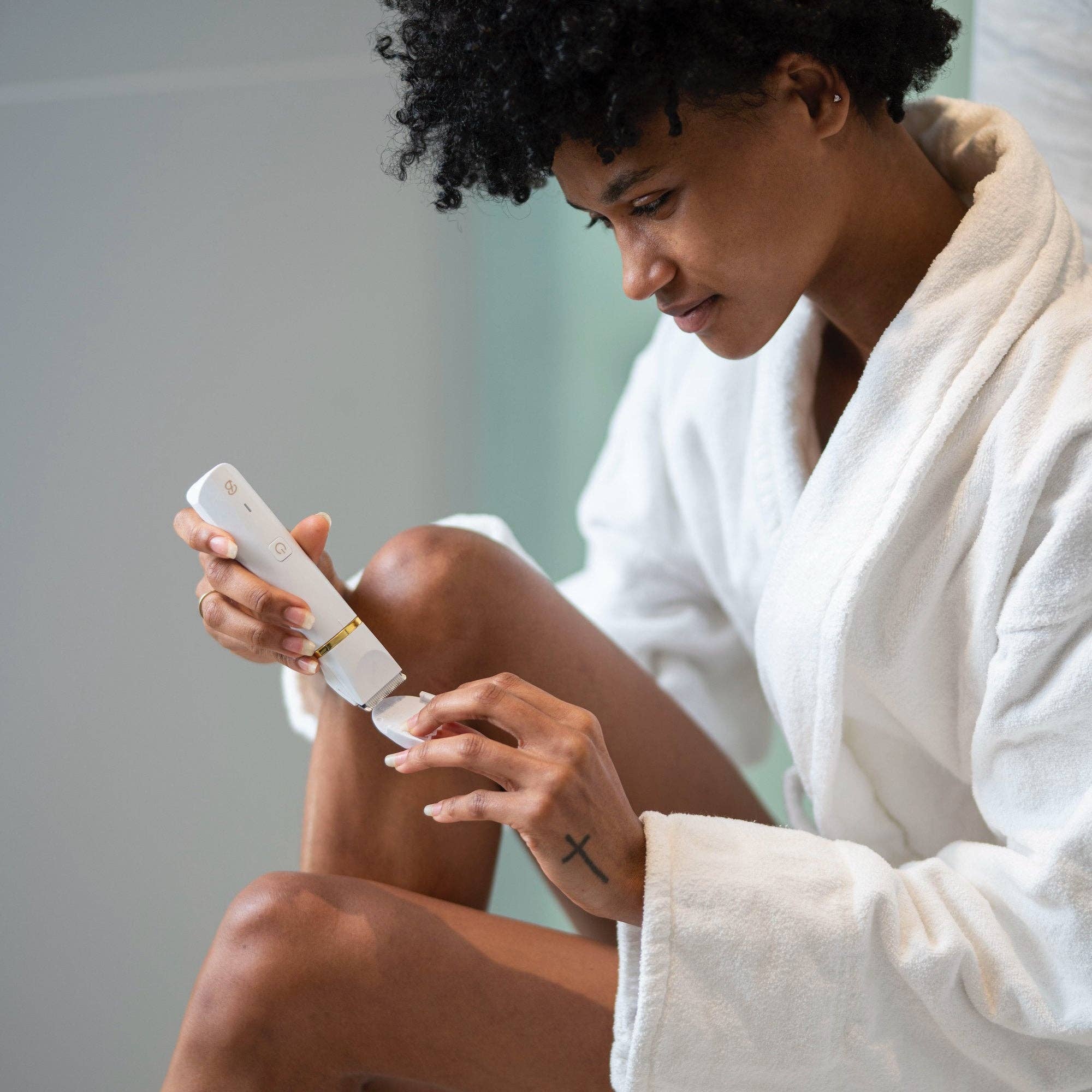 Francesca Body & Pubic Trimmer