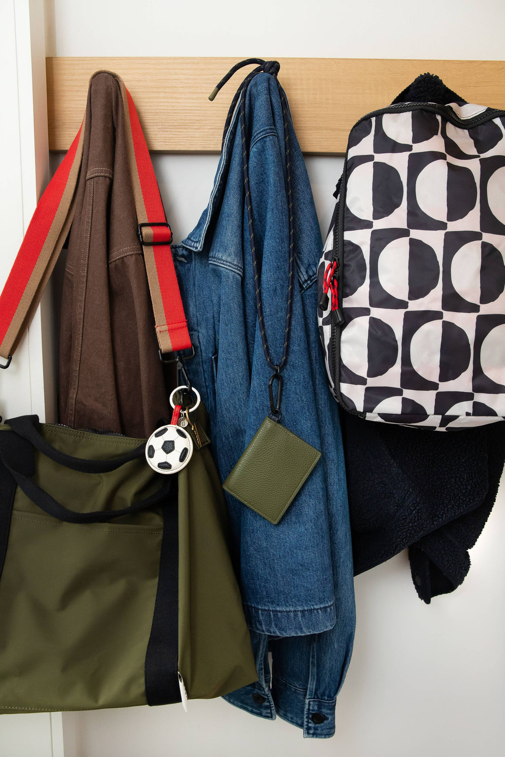Mono Circle Geo Zip Bag Organiser